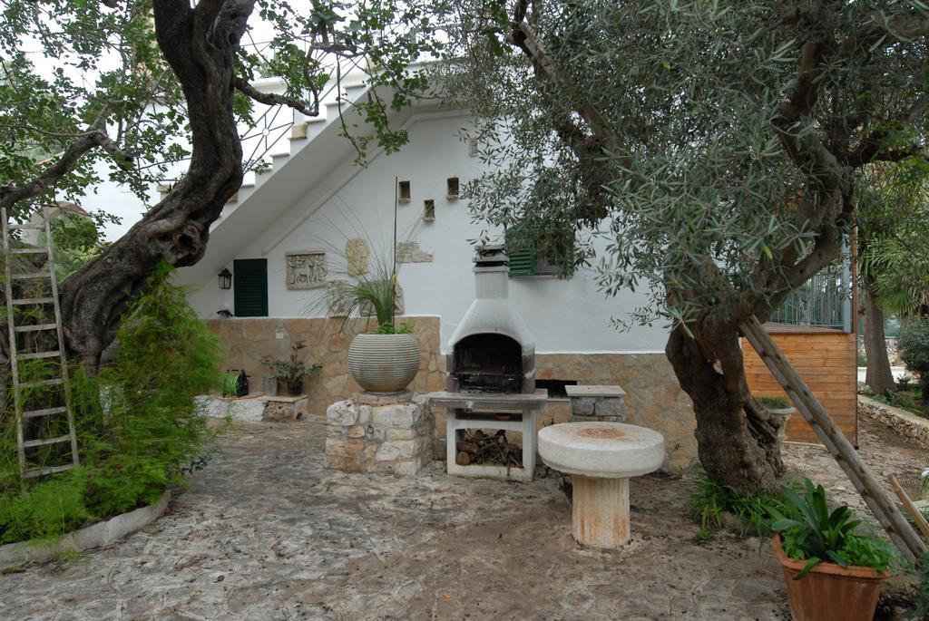 Villa Massa Piscina 滨海波利尼亚诺 外观 照片